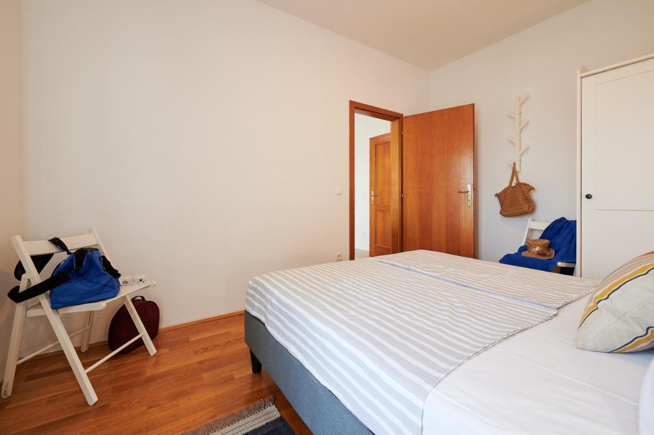 T&T Sea View Apartments Trogir Exteriör bild