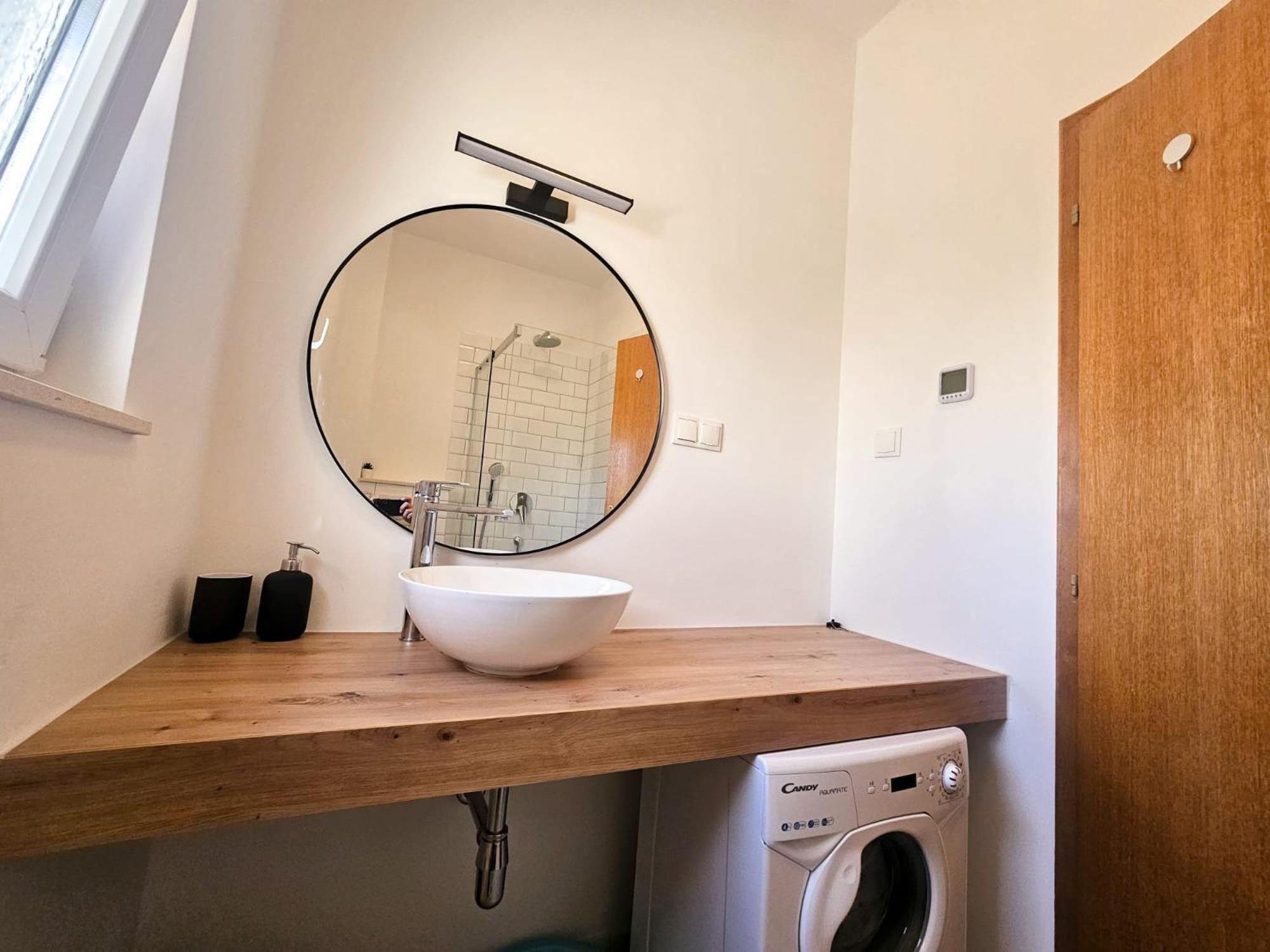 T&T Sea View Apartments Trogir Exteriör bild
