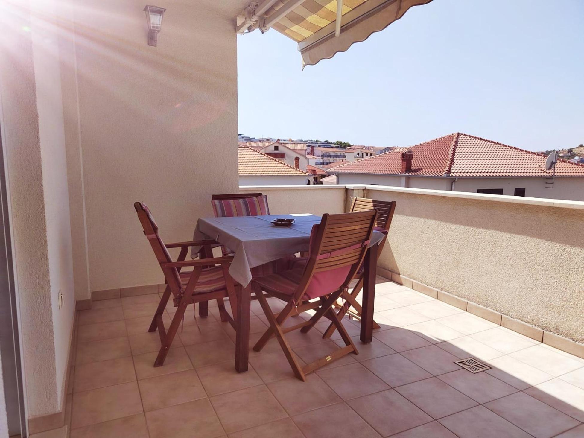 T&T Sea View Apartments Trogir Exteriör bild