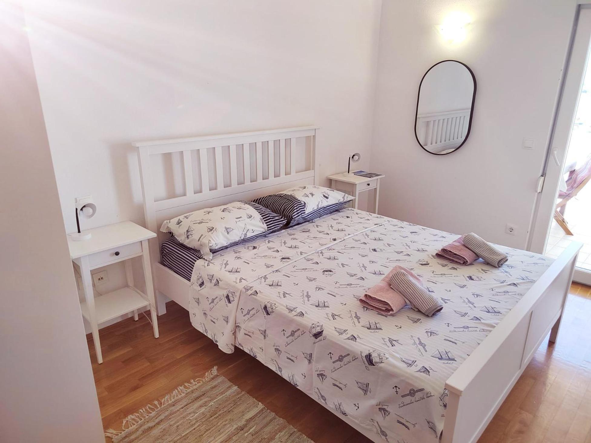 T&T Sea View Apartments Trogir Exteriör bild