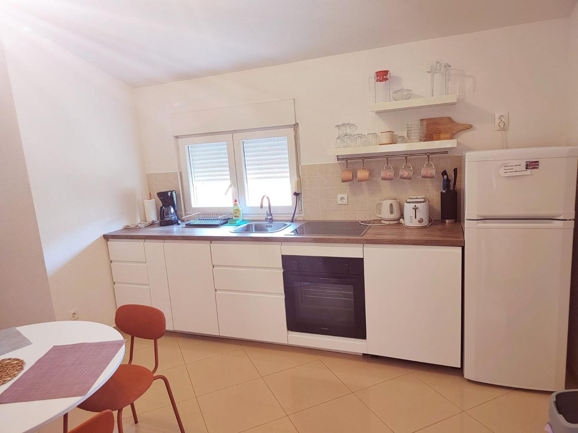 T&T Sea View Apartments Trogir Exteriör bild