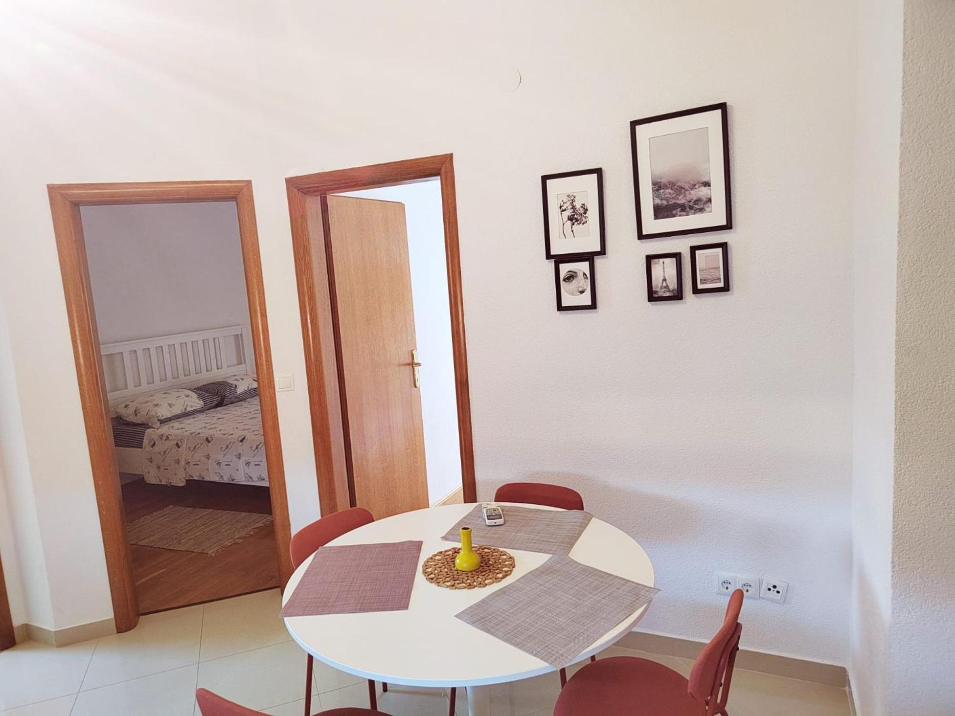 T&T Sea View Apartments Trogir Exteriör bild